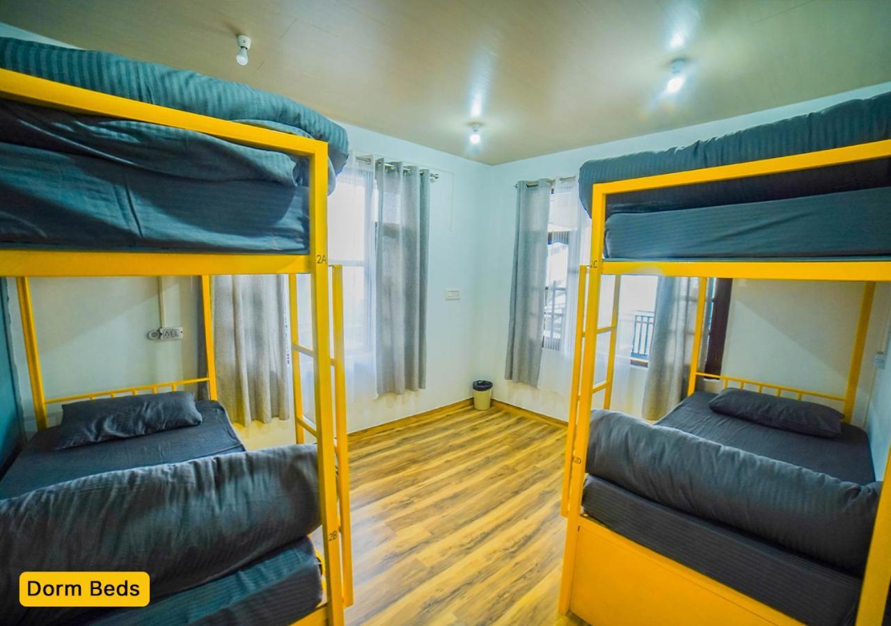 Young Monk Hostel & Cafe Dharamkot McLeod Ganj Exterior photo